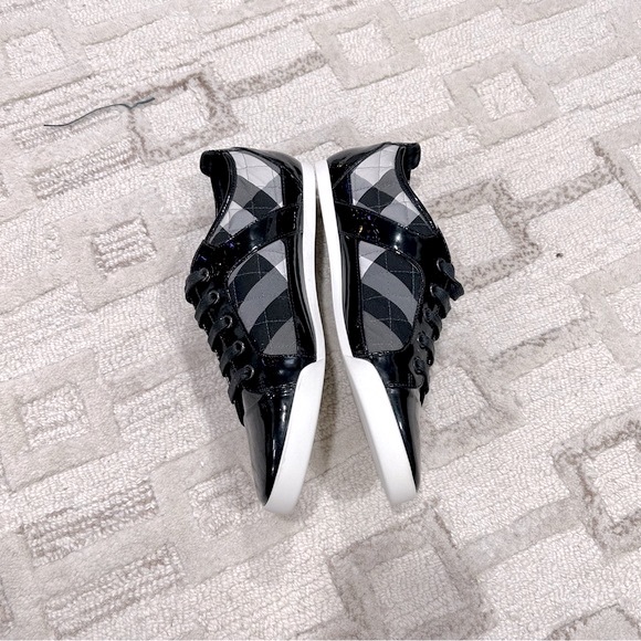 NiB Authentic Burberry Patent Leather & Quilted Check Fabric Sneakers Black 37 - Picture 3 of 9